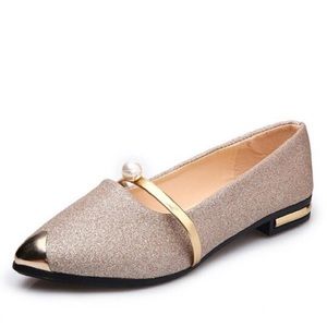 Women’s flats shoes